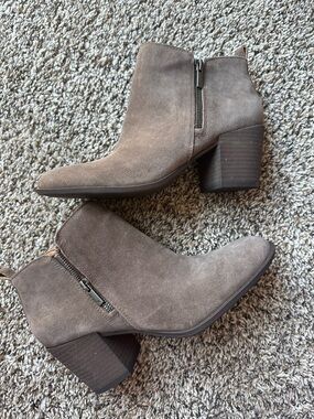 NEW! Lucky Brand Booties